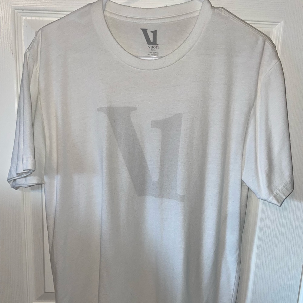 Mens Vuori T-shirt.